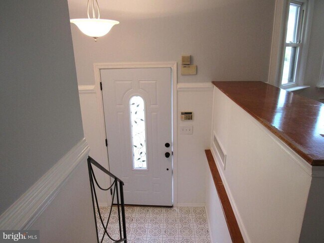 Primary Photo - 5515 Helmont Dr