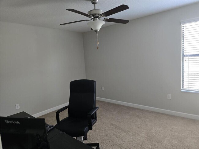 Building Photo - 4335 Mount Bandon Dr