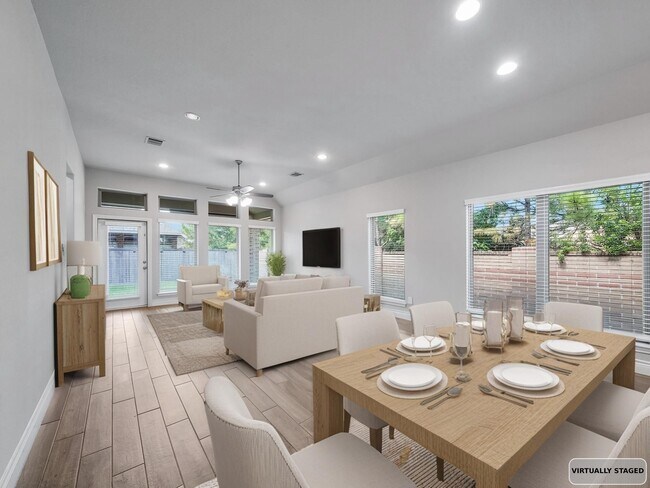 Building Photo - 15039 Montezuma Quail Dr