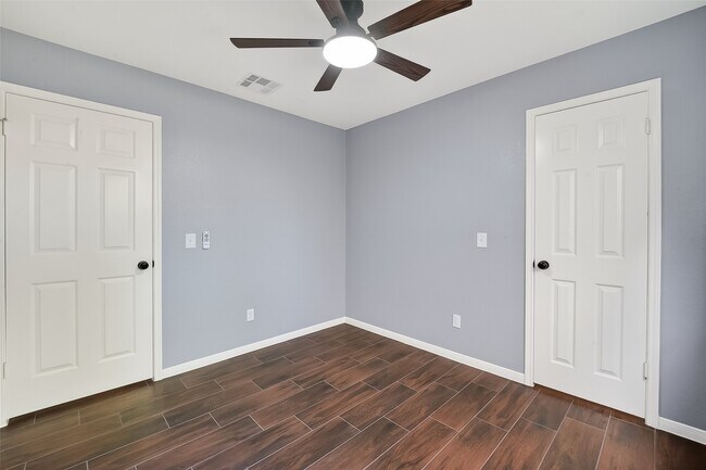 Building Photo - 3238 E Rangecrest Pl