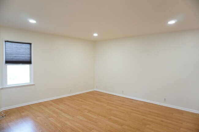 Building Photo - 3153 Orange Ave