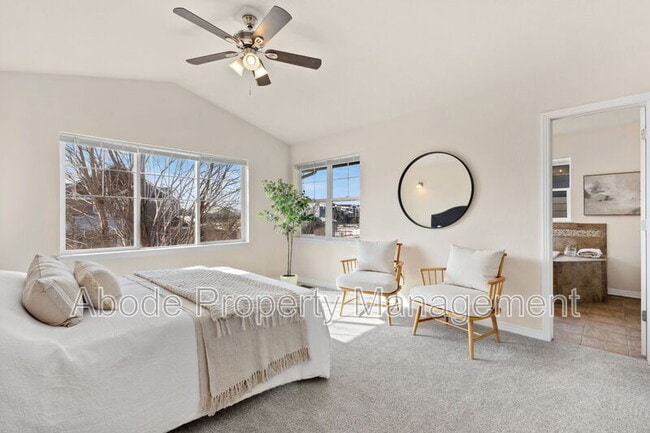 Building Photo - 2104 18th Ave