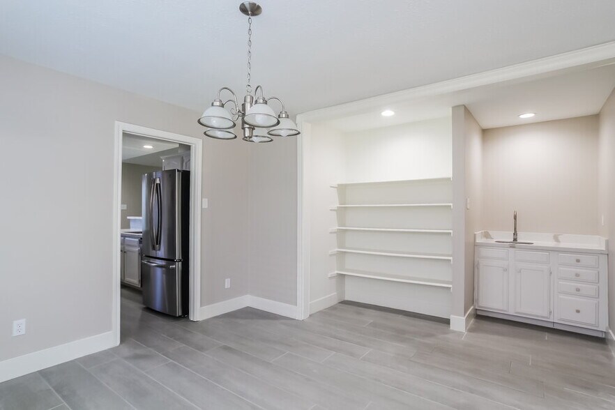 Building Photo - 6026 Egypt Dr