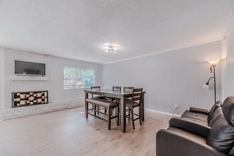Building Photo - 14228 Misty Meadow Ln