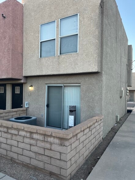 Private Rear Patio - Parkside Terrace Apartments