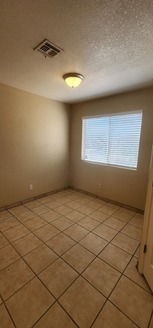 Building Photo - 2296 W Frostwood Ln