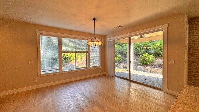 Building Photo - 3755 Monterey Ct NE