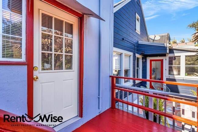 Building Photo - 214 Miramar Ave