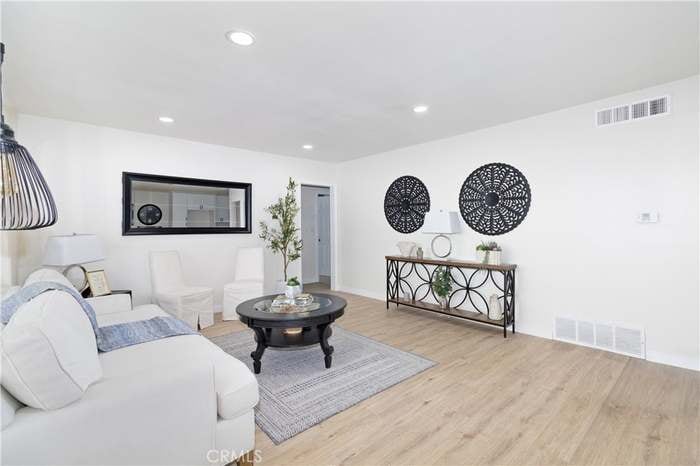 Building Photo - 15994 Sequoia Ave