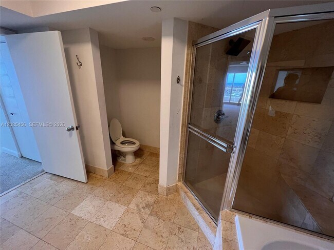 Building Photo - 21055 Yacht Club Dr
