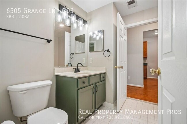 Building Photo - 6505 Grange Ln