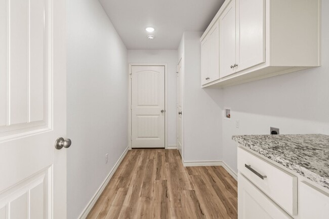 Building Photo - Country Living In Roosevelt ISD!