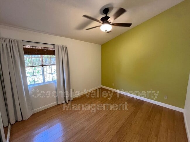 Building Photo - 43851 Vía Granada