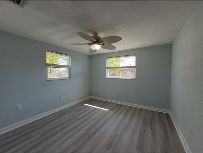 Building Photo - 4411 Rustic Dr