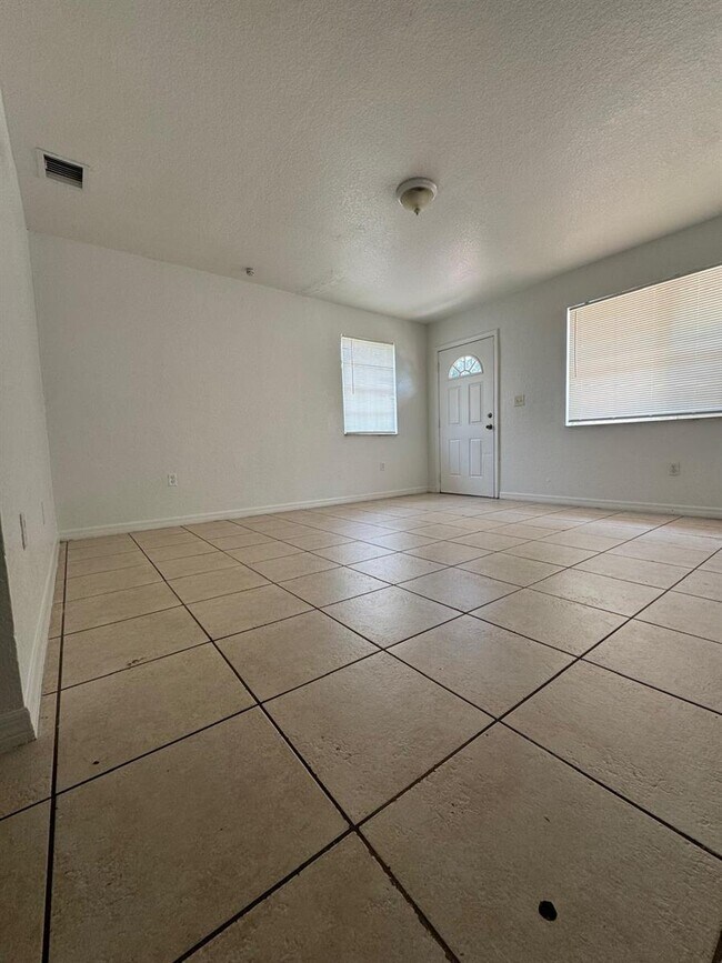 Building Photo - 240 NW 56th St