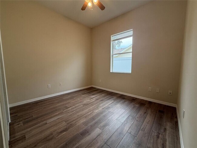 Building Photo - 4 Wood Amber Ln