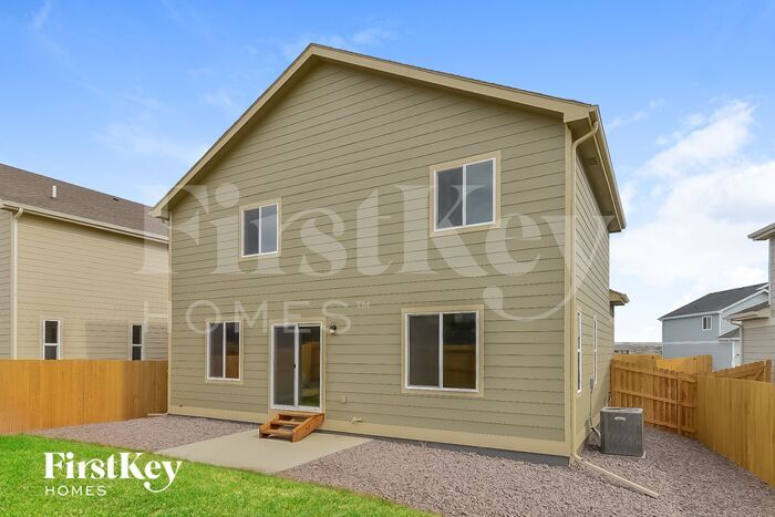Building Photo - 10141 Luneth Dr