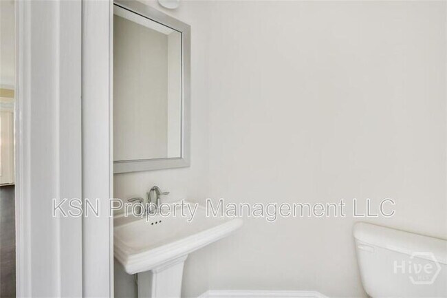 Building Photo - 196 Brickhill Cir