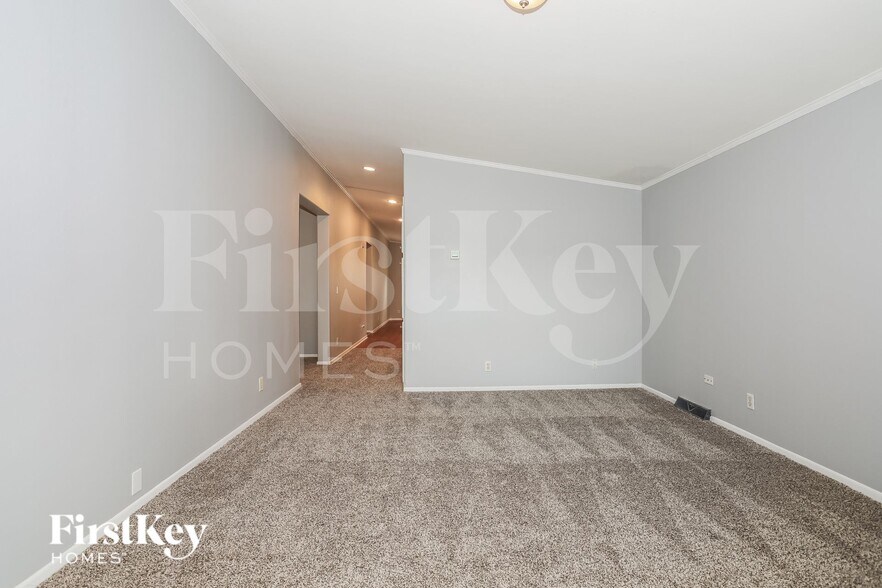 Building Photo - 21035 Sweet Blossom Ln