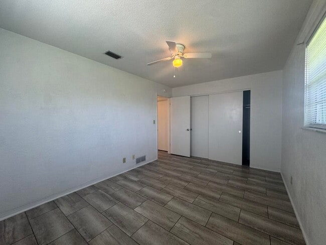 Building Photo - 2/2 in Ormond by the Sea
