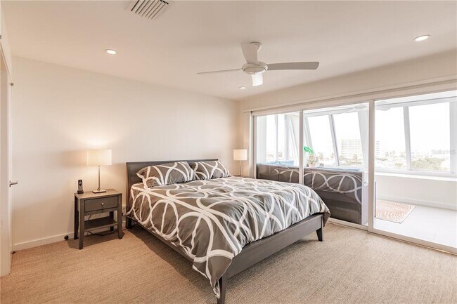 Building Photo - 1200 E Peppertree Ln