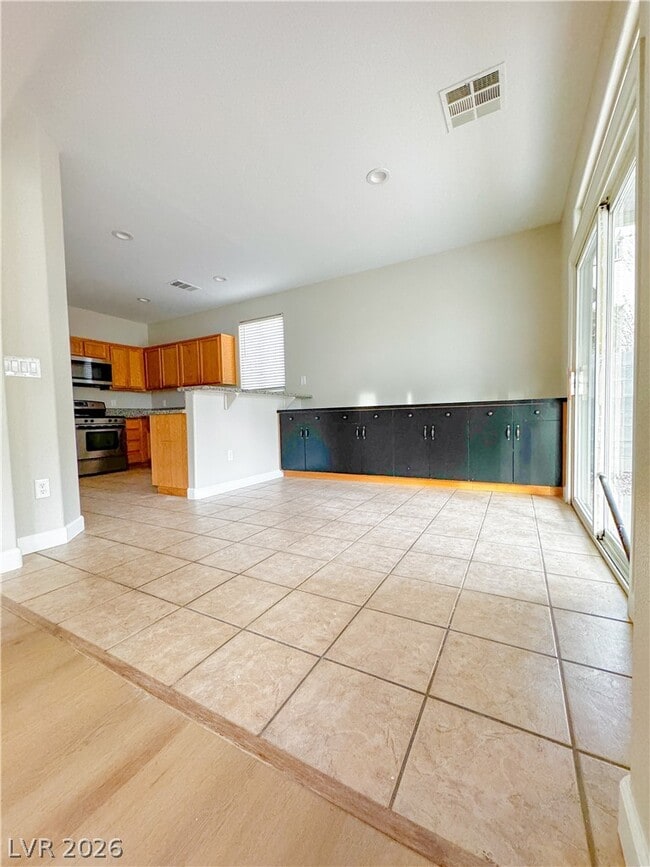 Building Photo - 9137 Adamshurst Ave