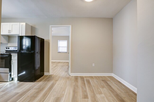Building Photo - 3918 Chamberlayne Ave