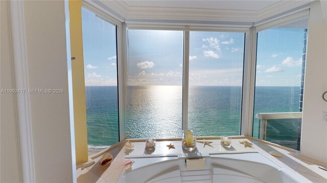 Building Photo - 17555 Collins Ave