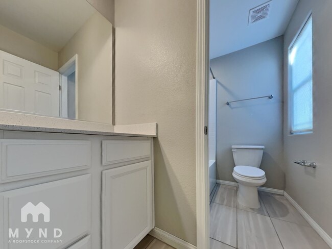 Building Photo - 5709 Justin Robert St