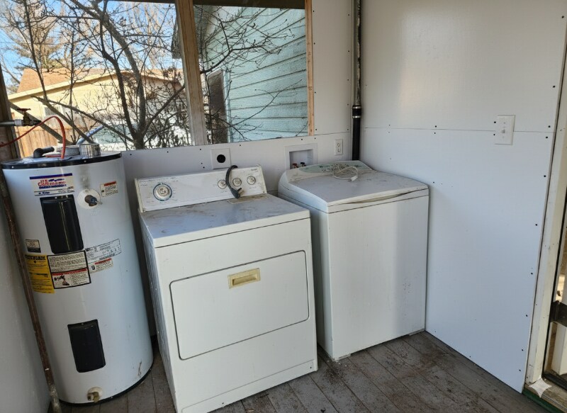 Building Photo - 1570 S Peach St