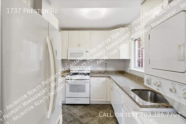 Building Photo - 1737 Preston Rd