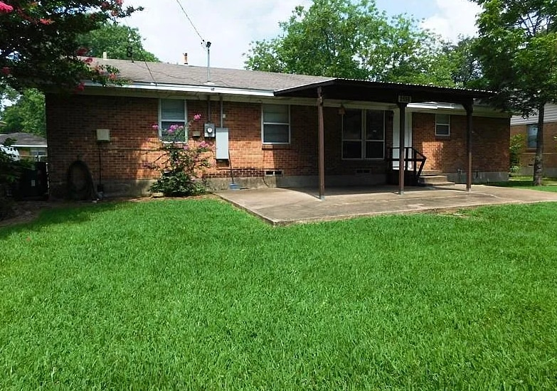 Building Photo - 2500 Morningside Dr