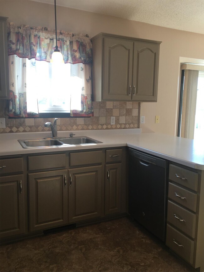 Building Photo - 5726 Egret Ave