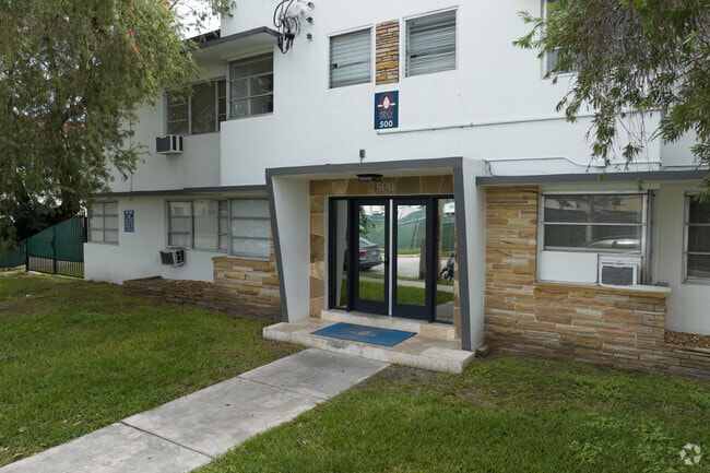Main Entrance - 500-522 NE 78th St.