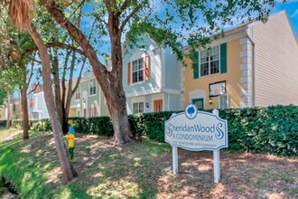 Building Photo - South Tampa 2 Bedroom w/ Office 2 Bathroom Townhome