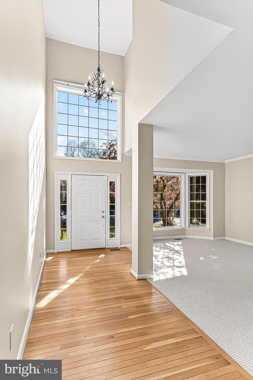 Building Photo - 47497 Saulty Dr
