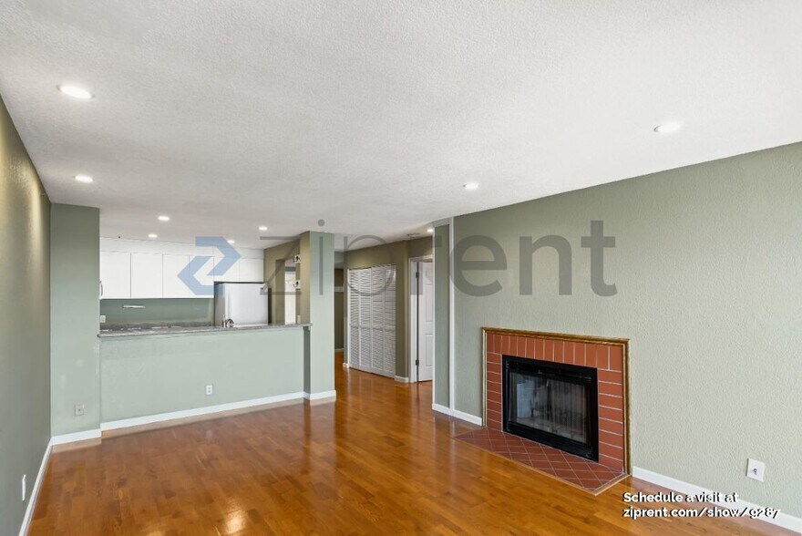 Building Photo - 1301 Quarry Ct