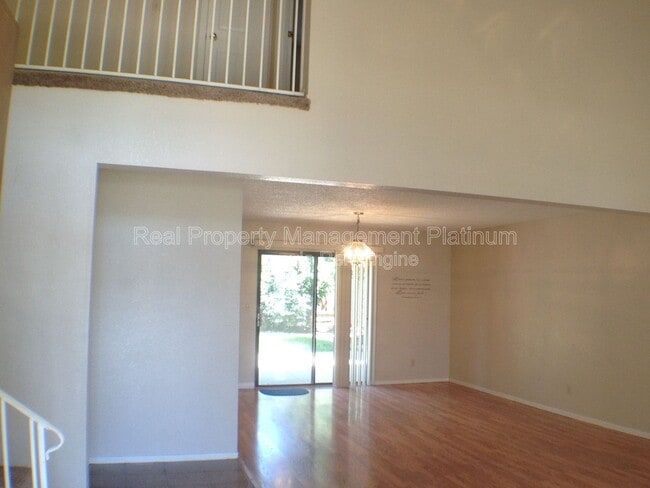 Building Photo - 675 N Claremont Ave