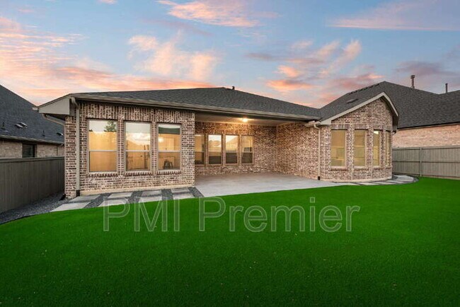 Building Photo - 2901 Little Wonder Ln