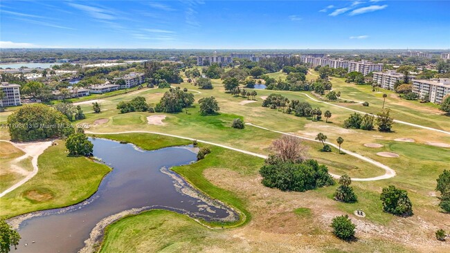 Building Photo - 2671 S Course Dr