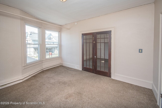 Building Photo - 1827-1829 Main St