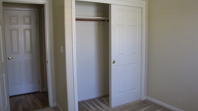 Building Photo - Seven Oaks at Grand Island Home