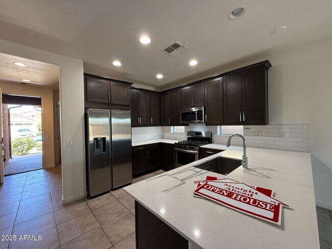Building Photo - 3823 S 64th Dr