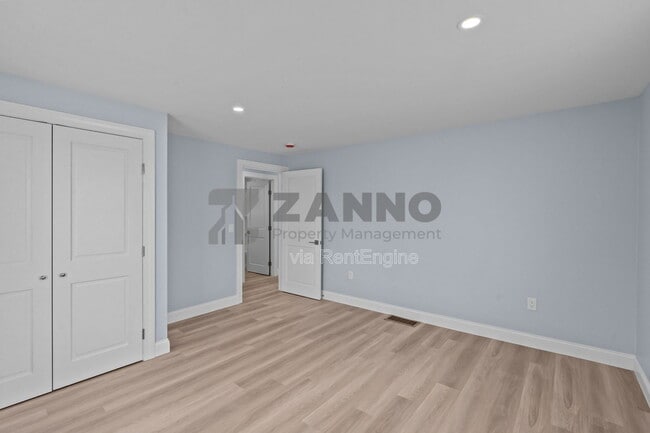 Building Photo - 24 Vernon Ave