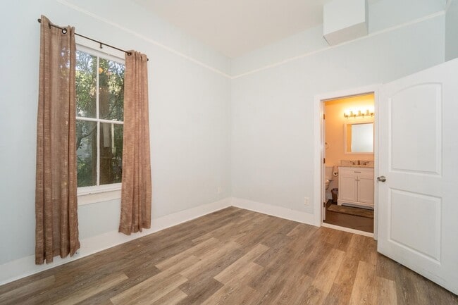 Building Photo - 69 M L King Ave