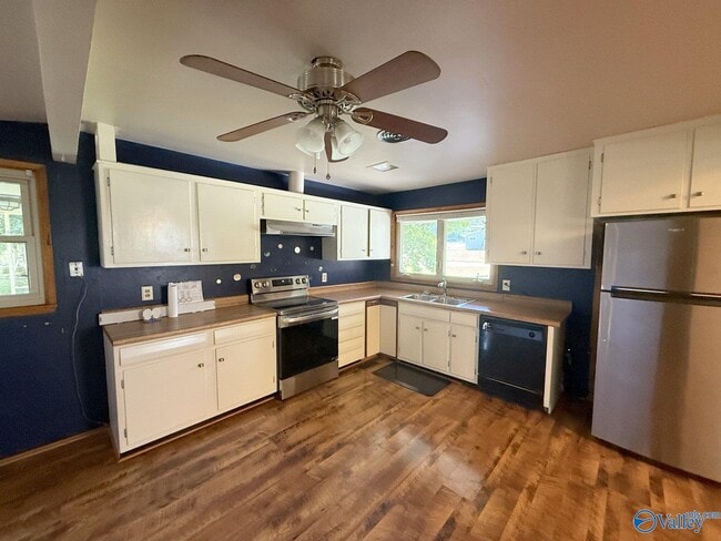 Building Photo - 1012 Strong St