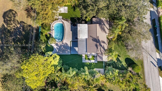 Building Photo - 5626 SW 69th Ave