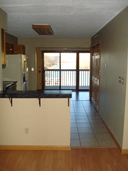 Building Photo - 1335 Lauderdale Pl