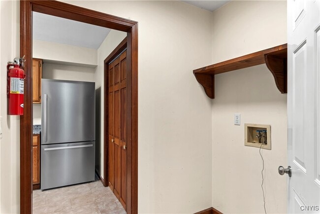 Building Photo - 7537 Rickmeyer Rd