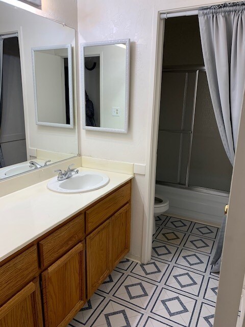 bathroom - 2845 Idlewild Dr